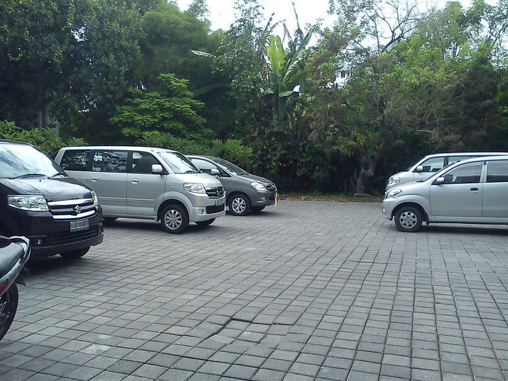 Santosa City Hotel Denpasar Exterior foto