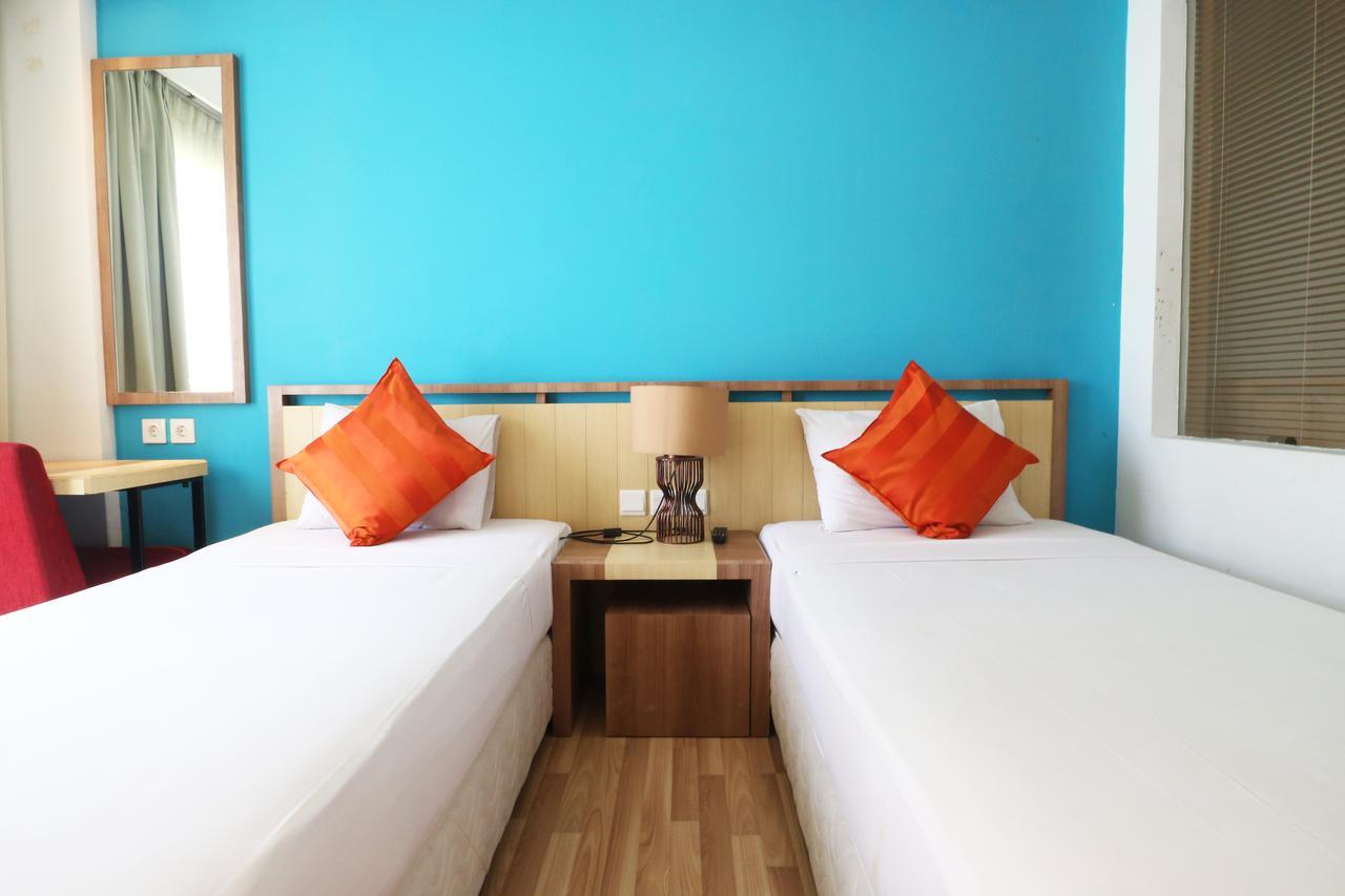 Santosa City Hotel Denpasar Exterior foto