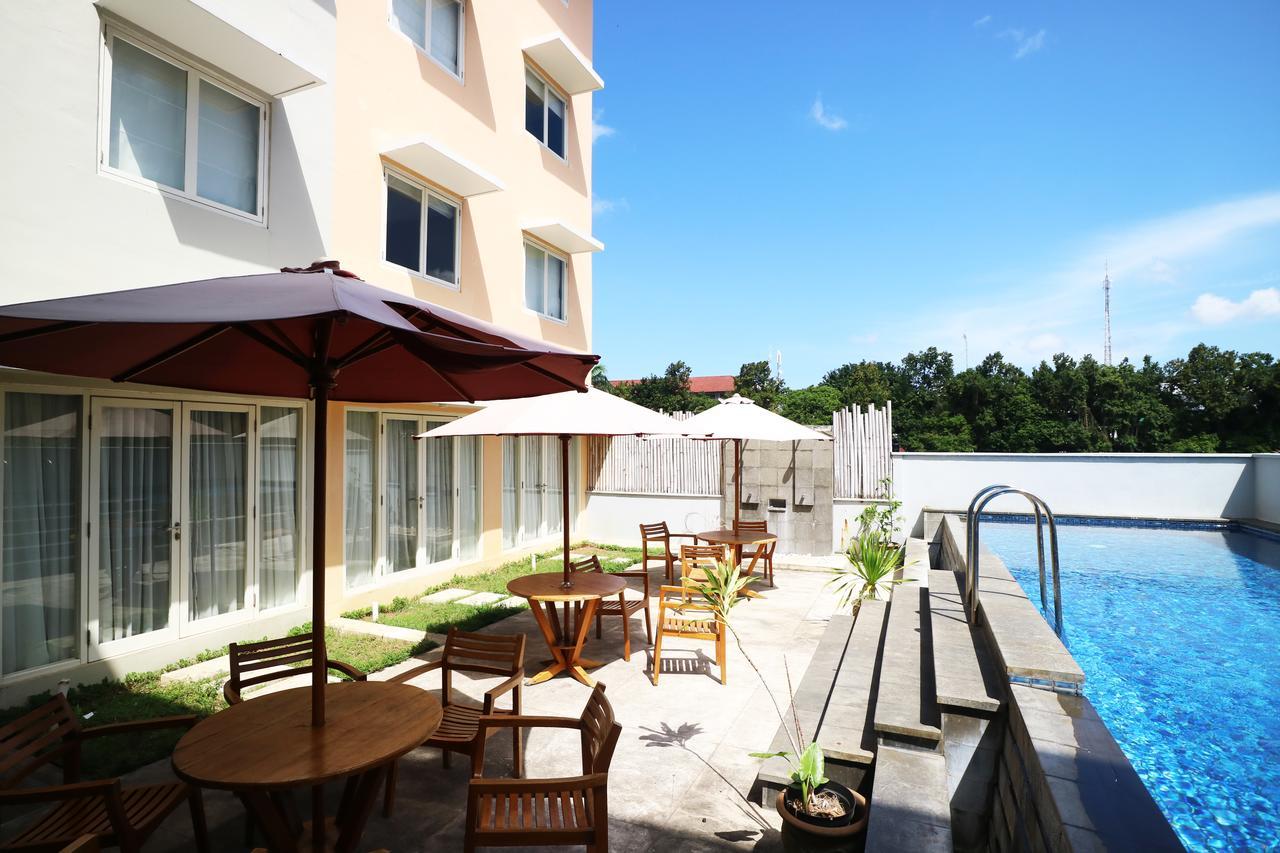 Santosa City Hotel Denpasar Exterior foto